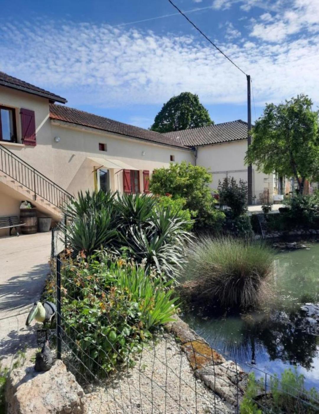 Charmant Logement Entier A La Campagne Sencenac-Puy-de-Fourches Esterno foto